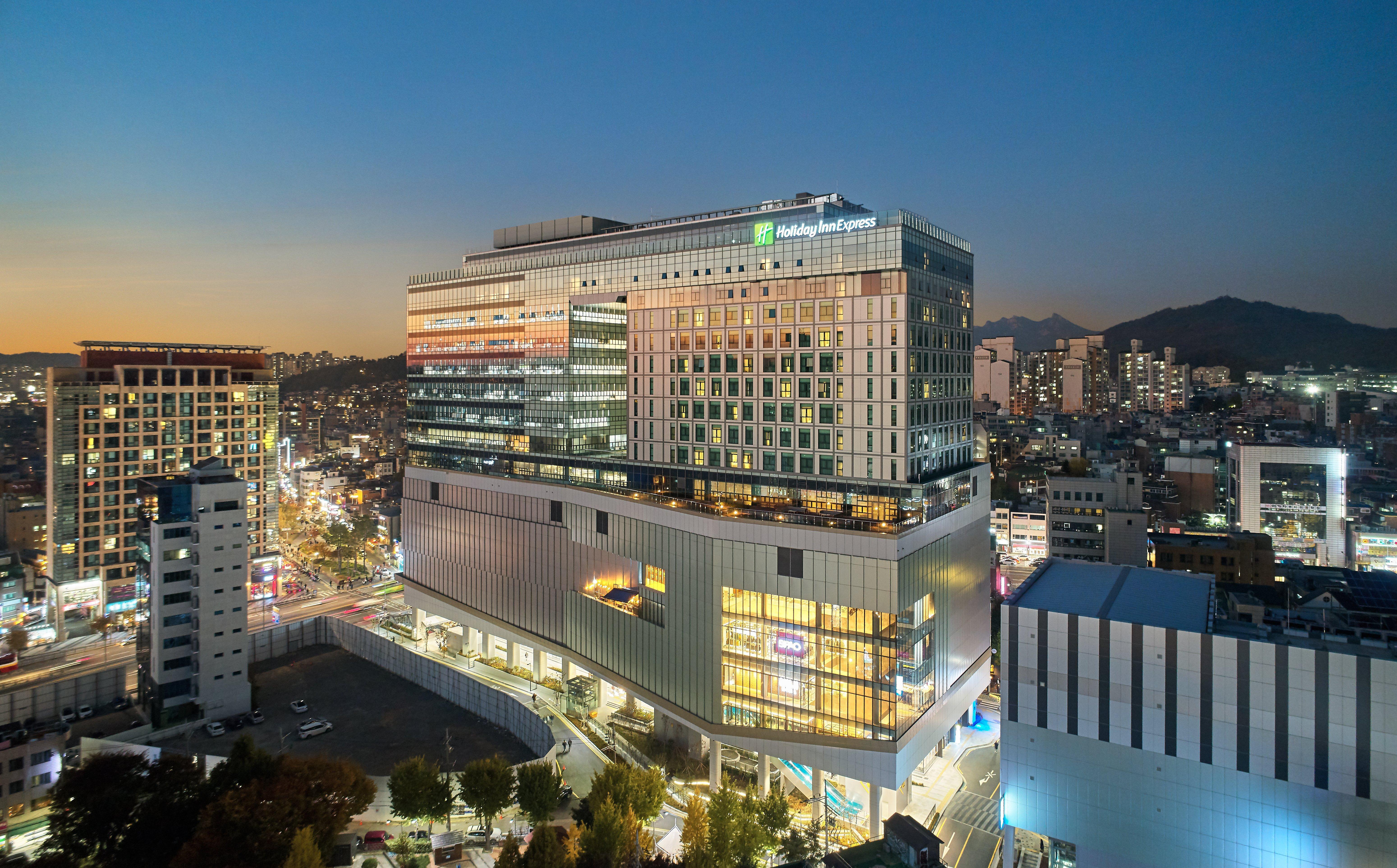 Holiday Inn Express Seoul Hongdae, An Ihg Hotel Bagian luar foto